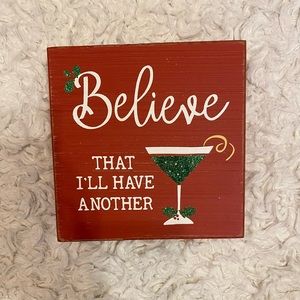 🆕Sixtress Red Wooden Holiday Decor